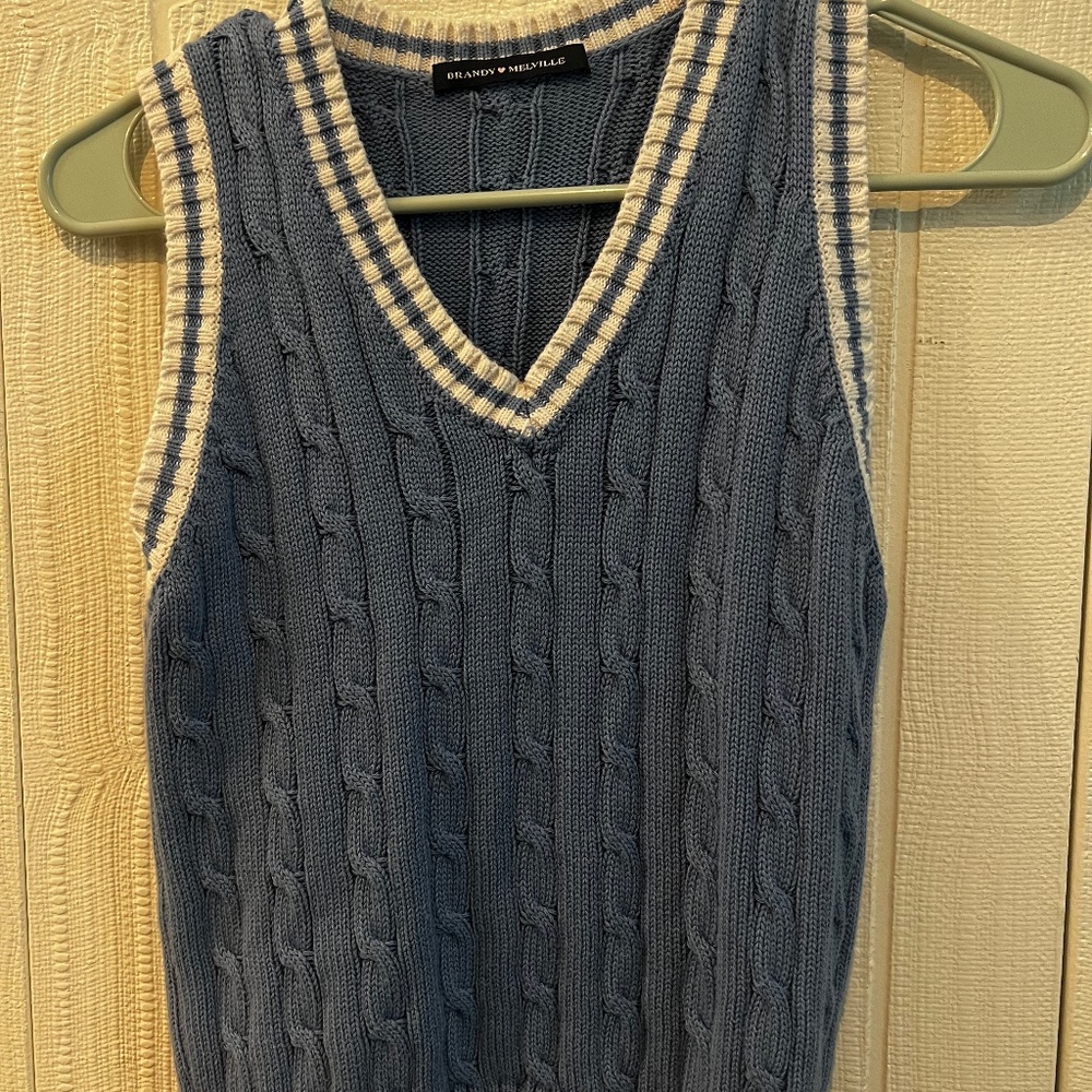 brandy melville sweater vest